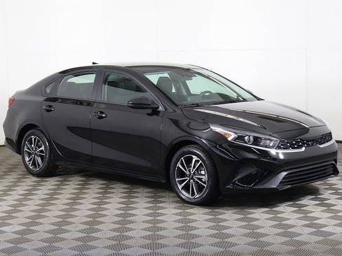 Used 2024 Kia Forte LXS image 44