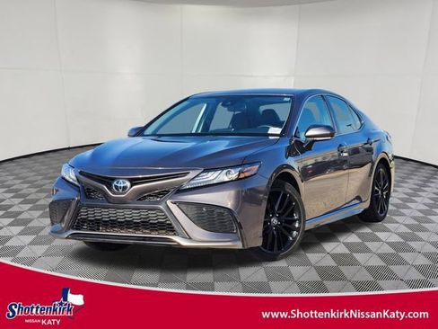 Used 2024 Toyota Camry XSE FWD image 1