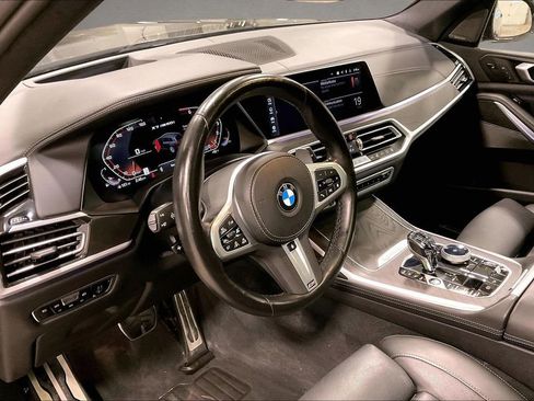 Used 2022 BMW X7 M50i w/ Dynamic Handling Package AWD/4WD image 17