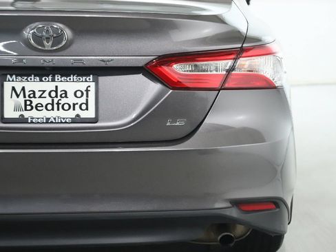 Used 2020 Toyota Camry LE FWD image 37