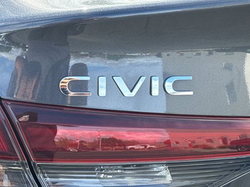 Used 2025 Honda Civic LX image 34