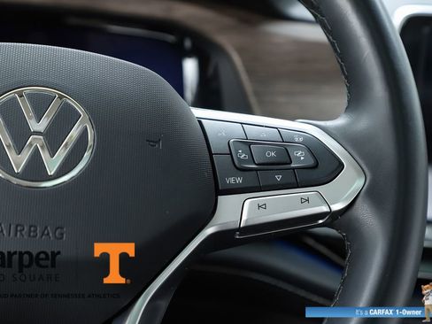 Used 2025 Volkswagen Atlas SEL Premium R-Line image 22