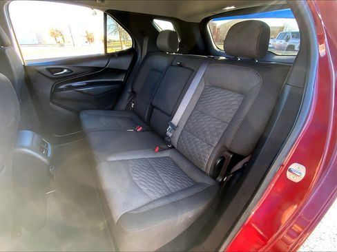Used 2021 Chevrolet Equinox LT image 20
