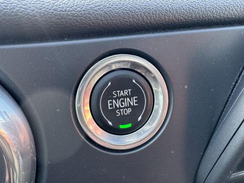 Used 2020 Chevrolet Blazer LT image 21