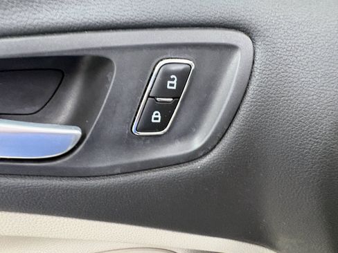 Used 2013 Ford Escape SE FWD image 24