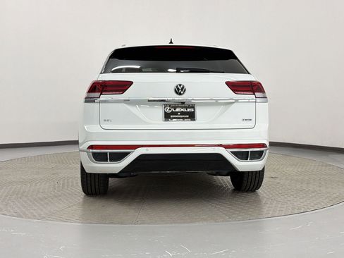 Used 2022 Volkswagen Atlas Cross Sport SEL R-Line image 10