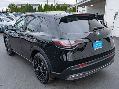 New 2027 Honda HR-V Sport image 8