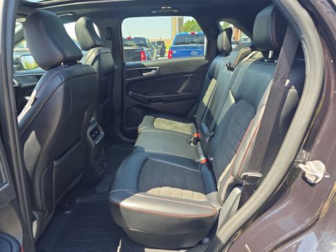 Used 2024 Ford Edge ST-Line AWD/4WD image 18