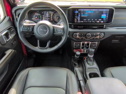 Used 2025 Jeep Wrangler Unlimited Rubicon 392 AWD/4WD image 14