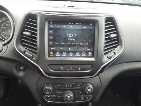 Certified 2021 Jeep Cherokee Latitude Lux w/ Comfort/Convenience Group AWD/4WD image 20