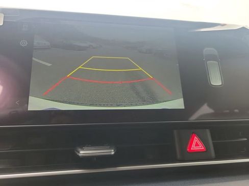 New 2026 Kia Carnival EX image 24