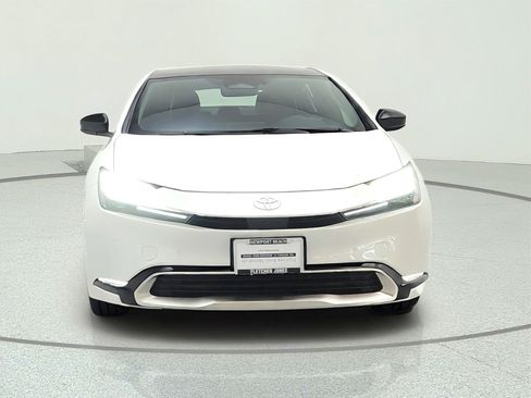 Used 2024 Toyota Prius Prime FWD image 2