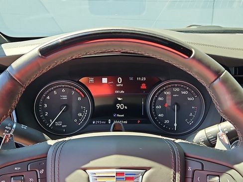 Certified 2025 Cadillac XT6 Sport w/ Platinum Package AWD/4WD image 15
