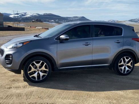 Used 2017 Kia Sportage SX image 5