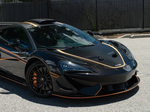 Used 2020 McLaren 620R RWD image 20