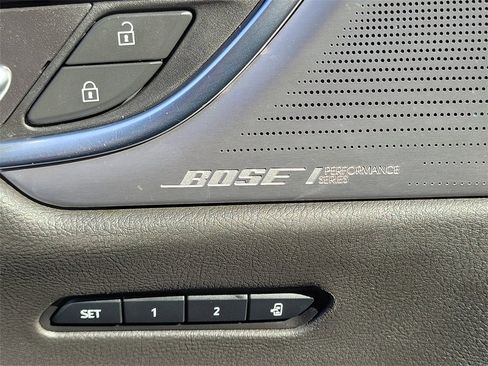 Used 2020 Cadillac XT6 Premium Luxury image 14