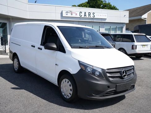 Used 2017 Mercedes-Benz Metris w/ Blind Spot Assist Package image 3