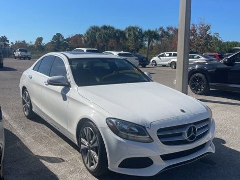 Used 2018 Mercedes-Benz C 300 Sedan image 5