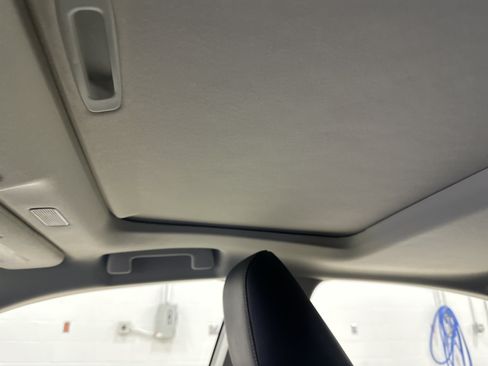 Certified 2025 Lexus ES 350 w/ Premium Package FWD image 29