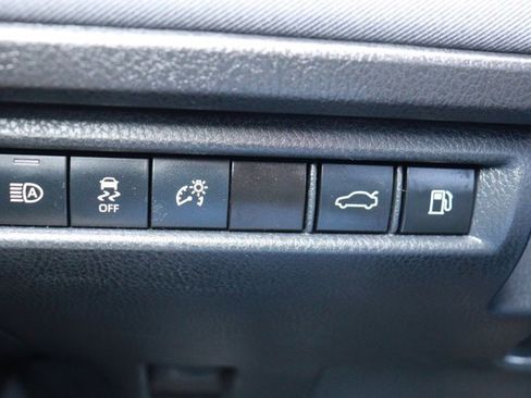 Used 2025 Toyota Camry LE image 26