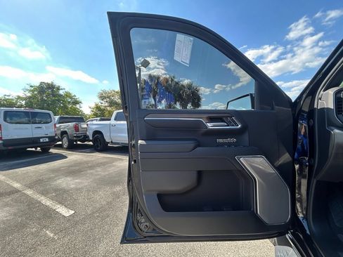 Used 2024 Chevrolet Silverado 1500 High Country AWD/4WD image 37