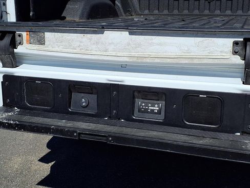 Used 2024 GMC Sierra 2500 AT4X w/ AT4X AEV Edition image 23