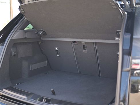 Used 2026 Land Rover Range Rover Evoque S image 11