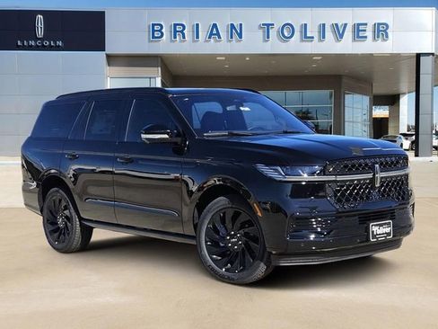 New 2025 Lincoln Navigator Reserve w/ Jet Appearance Package image 2