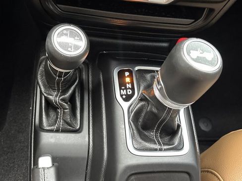 Used 2023 Jeep Wrangler Unlimited Sahara w/ Cold Weather Group image 35