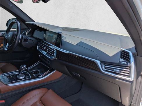 Used 2019 BMW X5 xDrive50i w/ Executive Package AWD/4WD image 28
