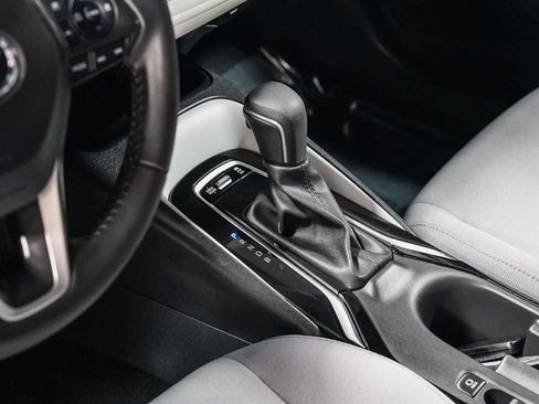 Certified 2025 Toyota Corolla SE FWD image 24