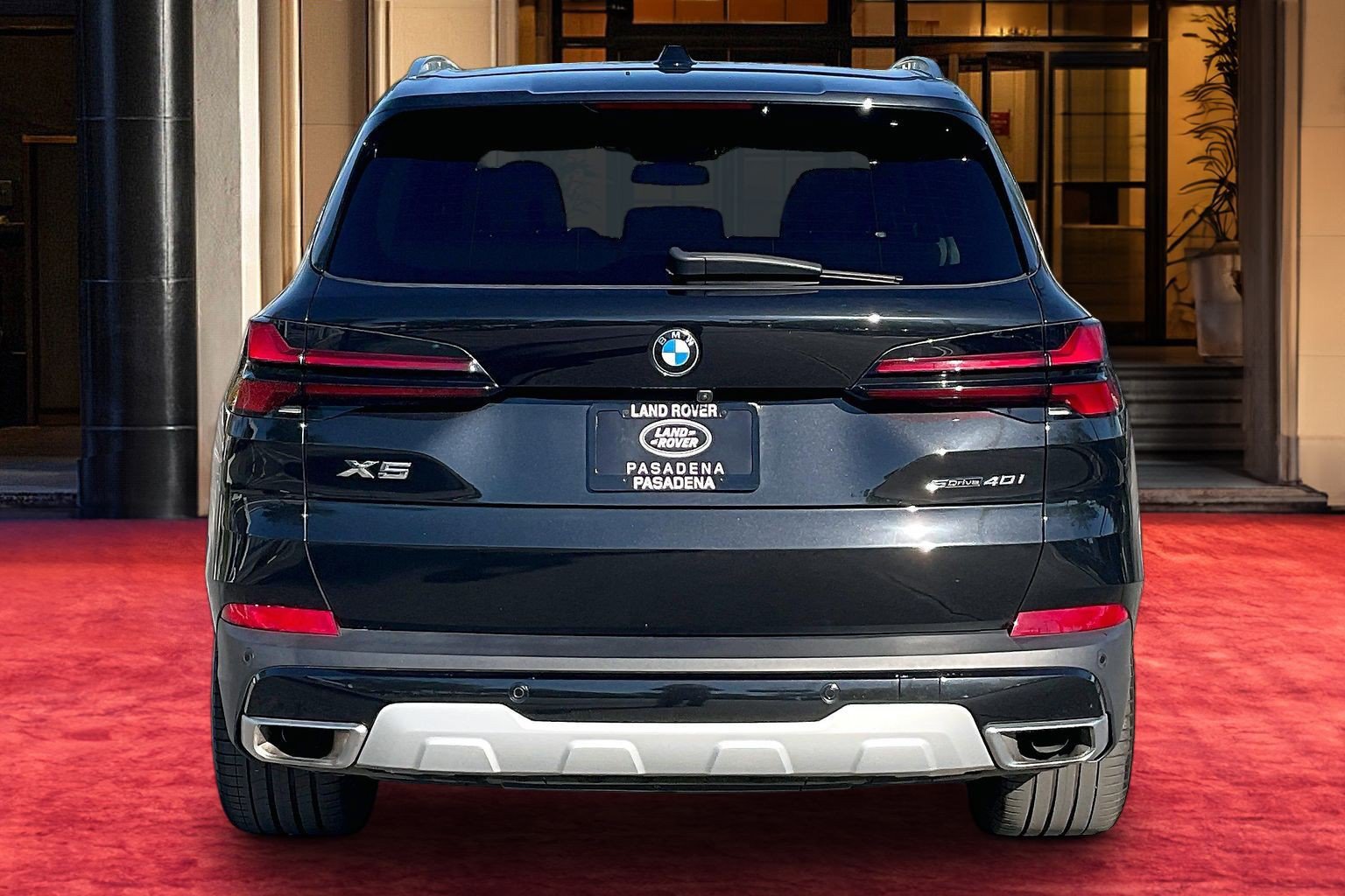 Used 2024 BMW X5 sDrive40i w/ Parking Assistance Package RWD image 4