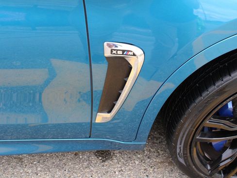 Used 2018 BMW X6 M image 39