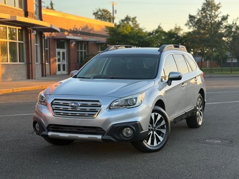 Used 2016 Subaru Outback 3.6R Limited w/ Popular Package #4 AWD/4WD image 1