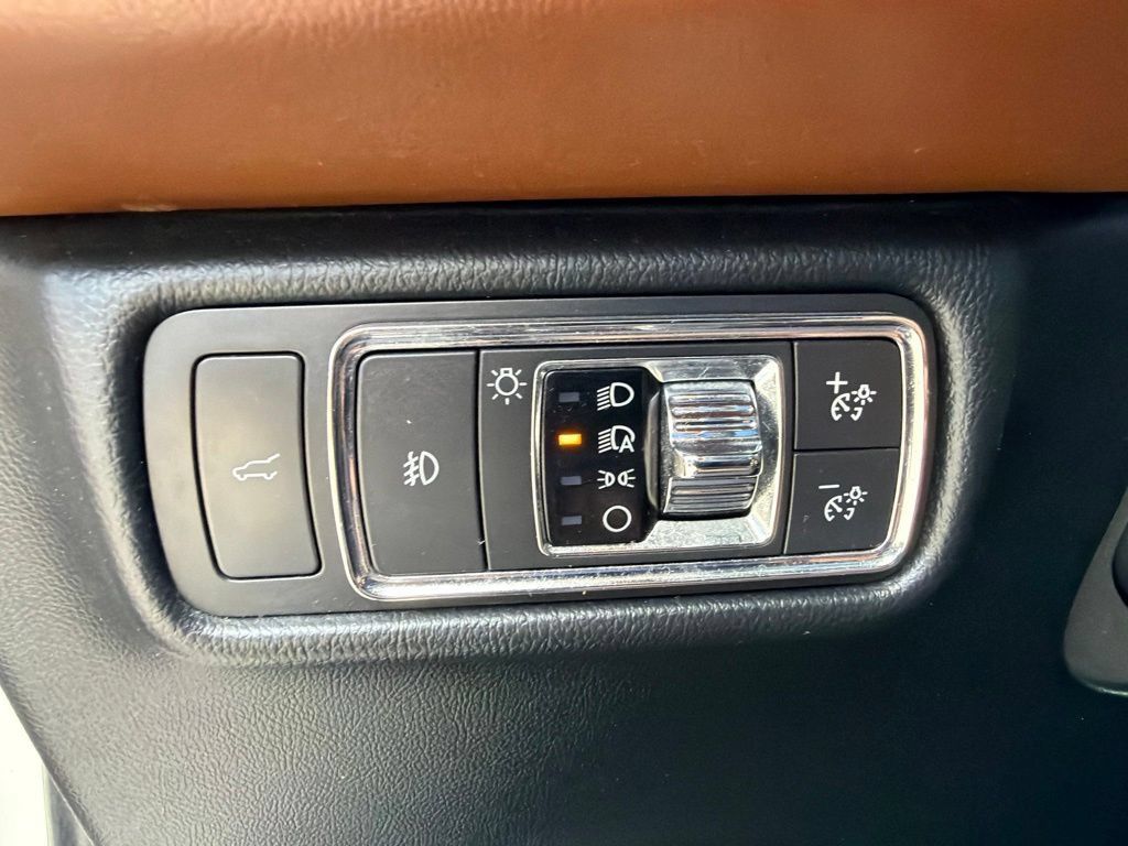 Used 2021 Lincoln Aviator Reserve w/ Elements Package Plus AWD/4WD image 21