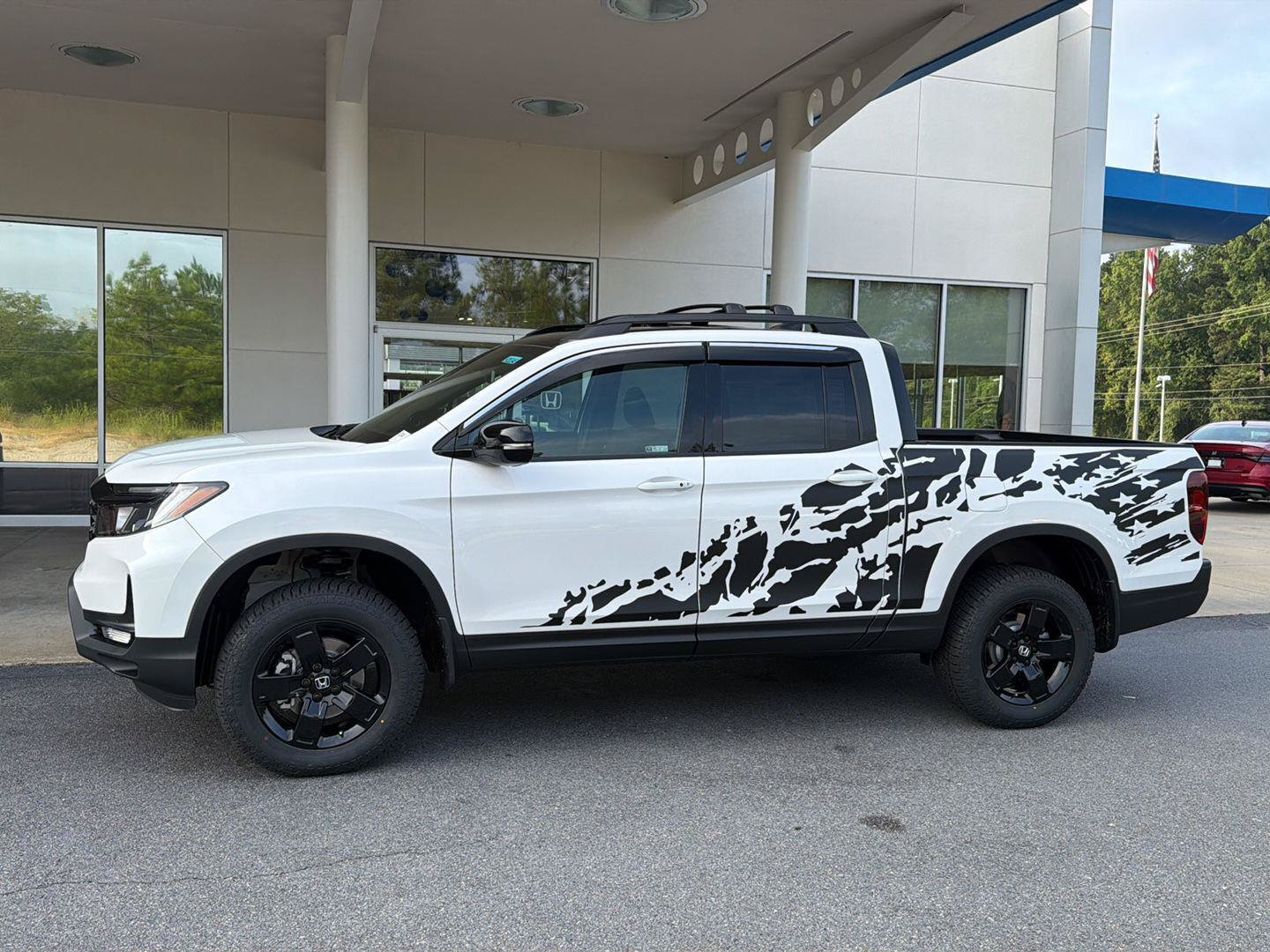 New 2026 Honda Ridgeline Black Edition image 4
