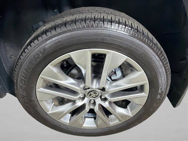Used 2025 Toyota RAV4 Limited FWD image 21