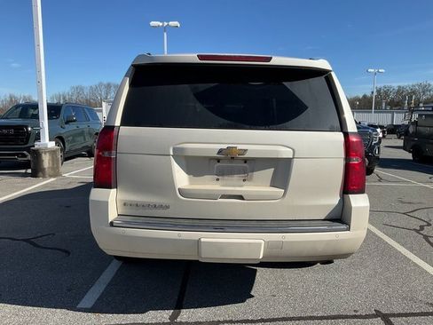 Used 2015 Chevrolet Suburban LTZ image 5