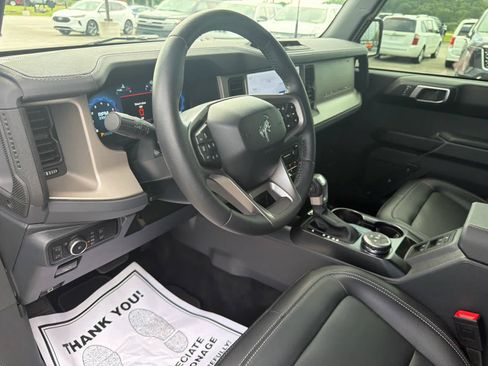 Used 2025 Ford Bronco Outer Banks AWD/4WD image 14