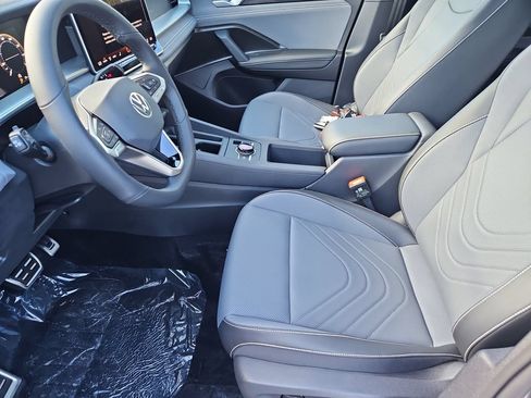 New 2026 Volkswagen Tiguan SE R-Line AWD/4WD image 22