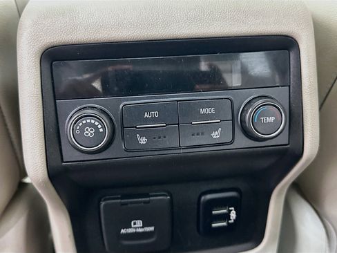 Used 2018 GMC Acadia Denali w/ Technology Package AWD/4WD image 29