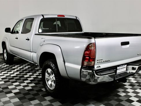 Used 2005 Toyota Tacoma Base image 5