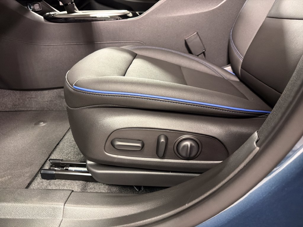 New 2026 Buick Envista Sport Touring w/ Convenience I Package FWD image 23