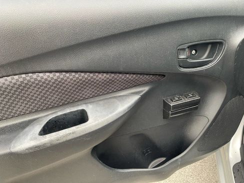 Used 2007 Toyota Yaris Sedan image 9