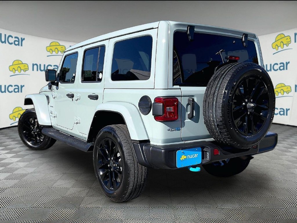 Used 2024 Jeep Wrangler Unlimited Sahara w/ Technology Group AWD/4WD image 4