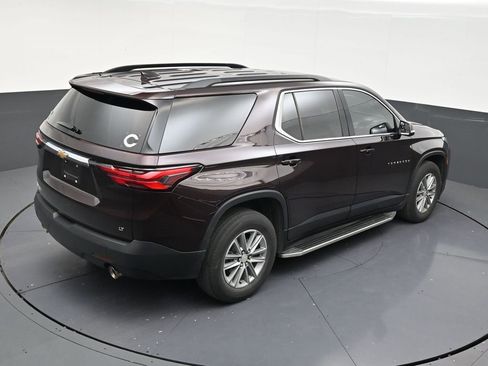 Used 2023 Chevrolet Traverse LT FWD image 17