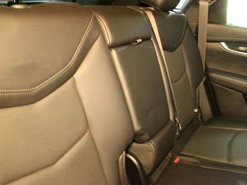 Used 2022 Cadillac XT5 Premium Luxury AWD/4WD image 14