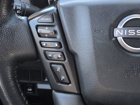 Used 2022 Nissan Frontier SV w/ SV Premium Package image 26