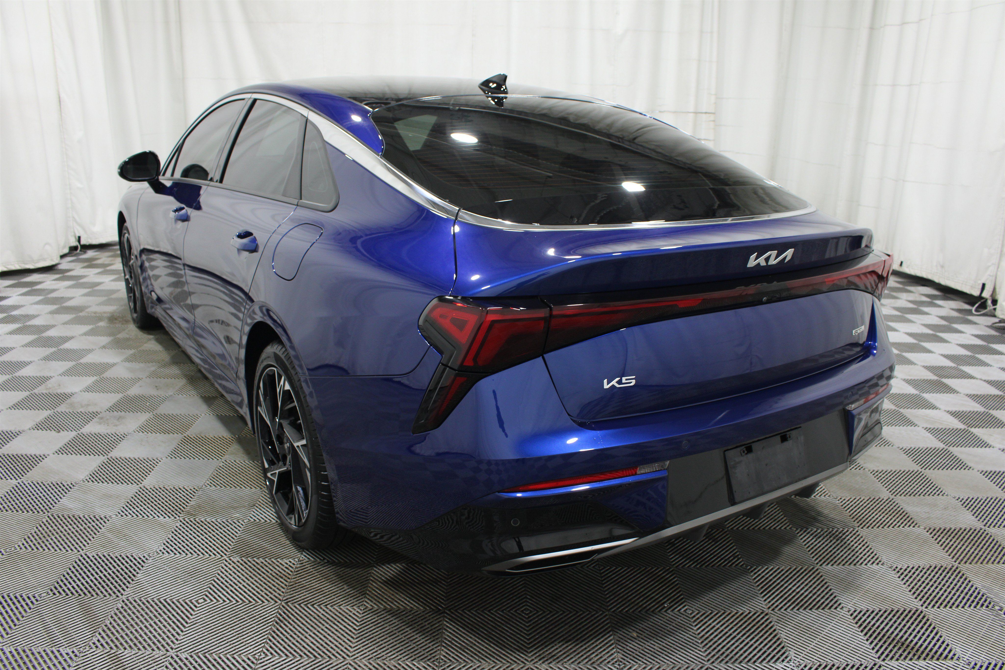 Used 2025 Kia K5 GT-Line w/ GT-Line Premium Package FWD image 32