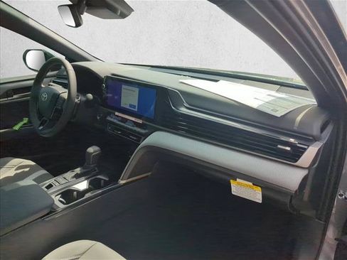 Used 2026 Toyota Camry SE w/ Multimedia Upgrade Package FWD image 20